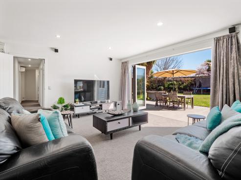 8 Widgeon Place, Lake Hayes Estate