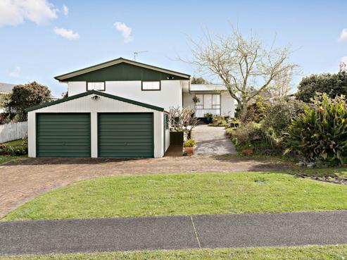 16 Riverside Drive, Waiuku