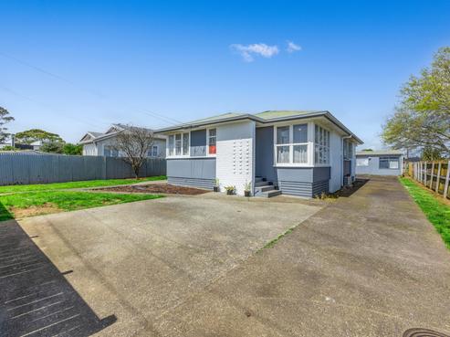 39 Flat Bush Road, Clover Park