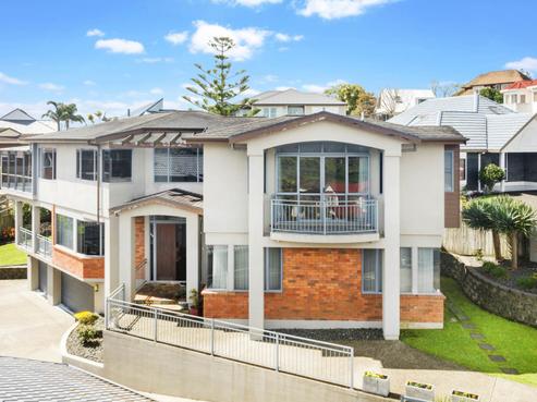 11 Mccahill Views, Botany Downs