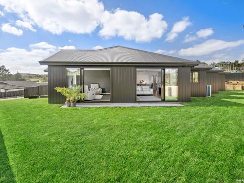 1 Kukupa Lane, Long Bay