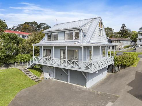 1/37 Alexander Avenue, Torbay