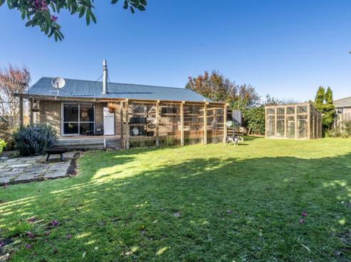 23 Ottrey Street, Clifton