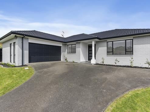 1 Black Teal Close, Unsworth Heights