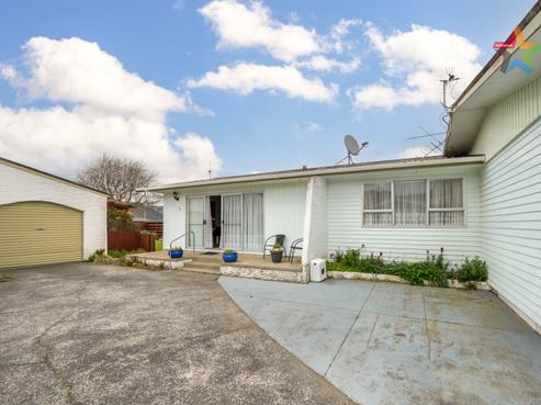 8A Kew Grove, Wainuiomata