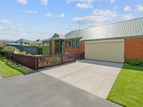 2/49 Aylmer Street, Somerfield