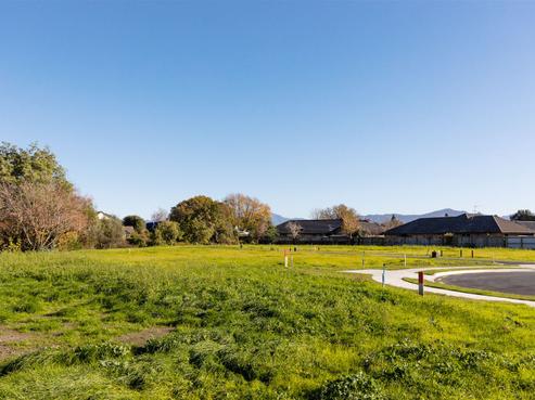 12 Magnolia Drive, Springlands
