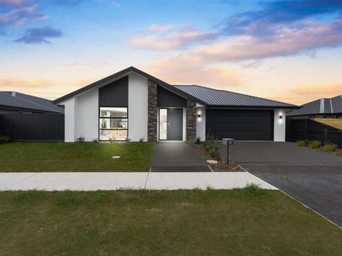 42 Candlesticks Crescent, Lincoln