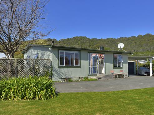 53 Fortescue Street, Mahia