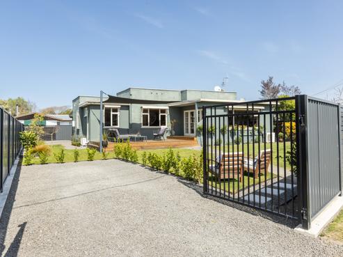 99 Avondale Road, Greenmeadows