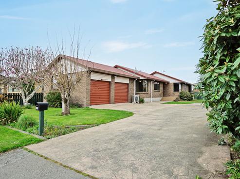696 Queens Drive, Waikiwi