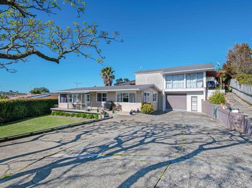 211 Hibiscus Coast Highway, Red Beach