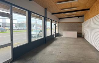 Central Retail Space With Good Profile