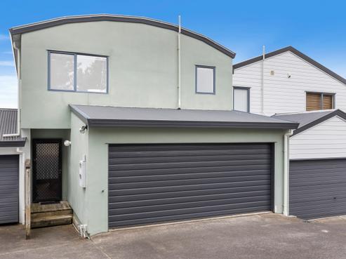 3/61A Birkdale Road, Birkdale