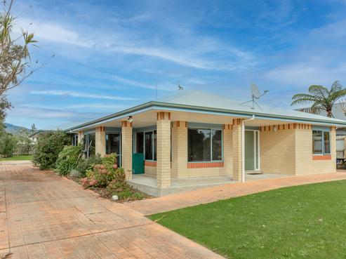 8 Stout Street, Westport