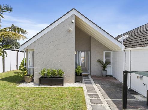 2/120A Birkdale Road, Birkdale