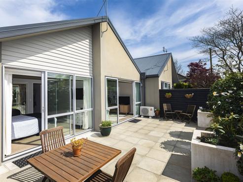 2/2 Hamilton Avenue, Ilam