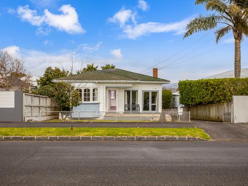 8 Muripara Avenue, Point Chevalier
