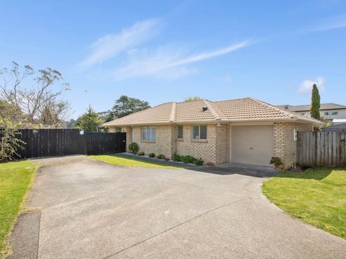 2C Knox Road, Swanson