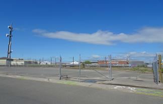Yard space - fenced and sealed!