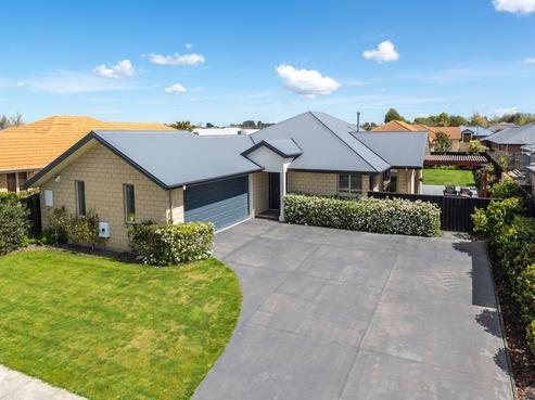 6 Bayliss Close, Northwood