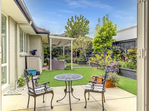 3 Merlin Close, Huntington