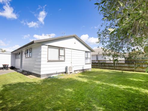 12 Mclaren Crescent, Onekawa
