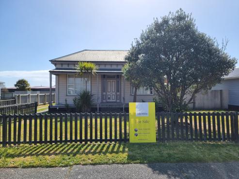 123 Hall Street, Hokitika