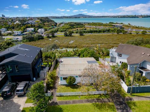 23 Waimana Avenue, Northcote Point