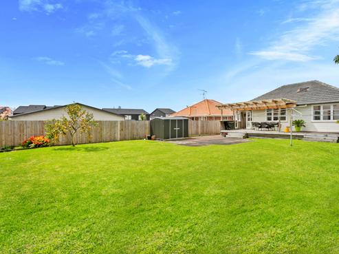 8 Sollum Road, Panmure