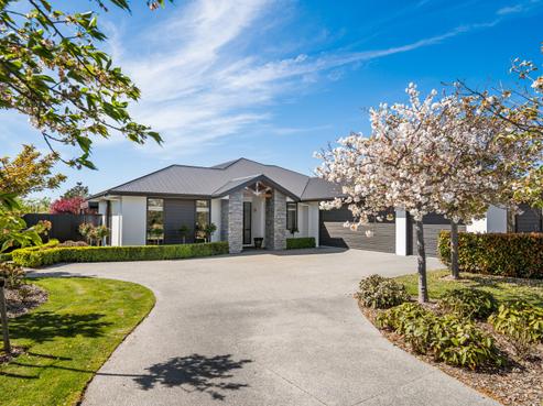 90 Rossington Drive, West Melton