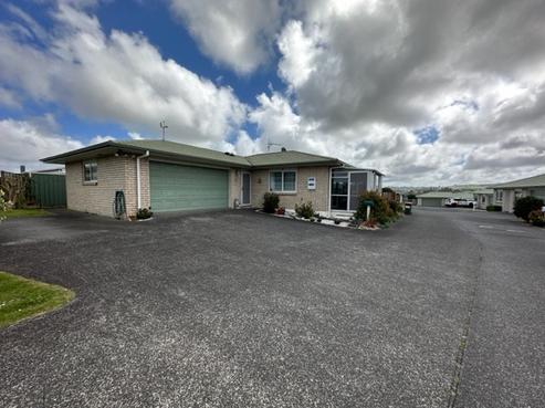 14/8 Village Place, Tuakau
