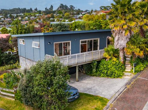 5 Empressa Heights, Helensville