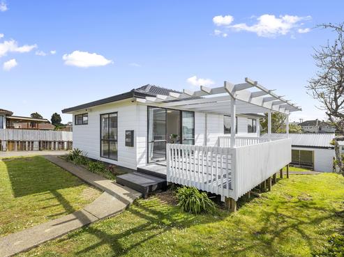 22 Coombe Avenue, Otara