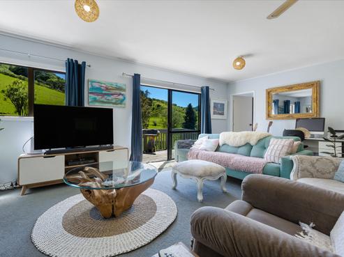 558 Backriver Road, Peria