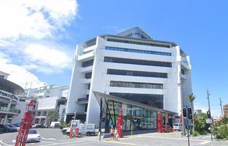 Superb Transport, Parking, and Office Amenities