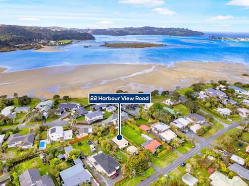 22 Harbour View Road, Point Wells