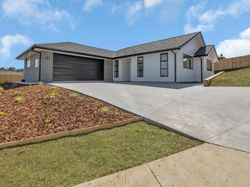 18 Royal Street Annes Drive, Kamo