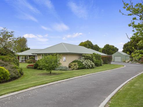 8 Willowside Place, Amberley