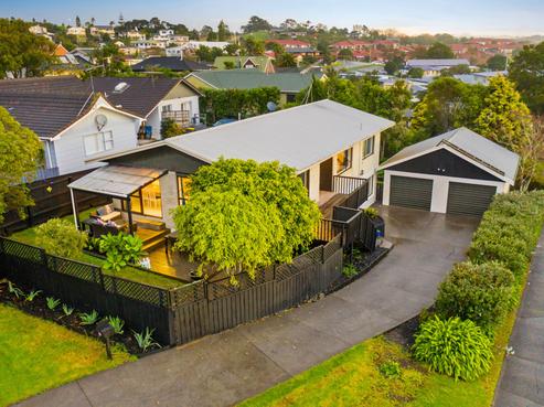 44 Bay Vista Drive, Red Beach