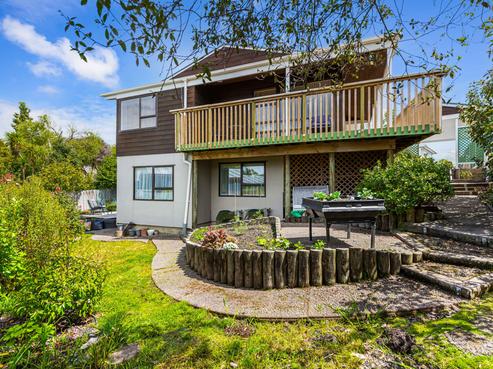 2/17 Duncan Avenue, Te Atatu South