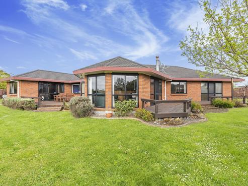 11 Gairloch Place, Wattle Downs