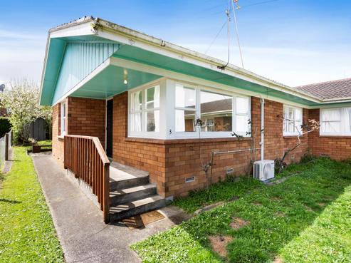3/62 Great South Road, Papakura