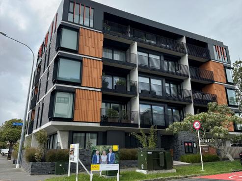 202/2 Miller Street, Point Chevalier