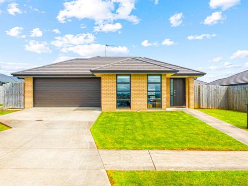 32 Regis Park Drive, Pukekohe