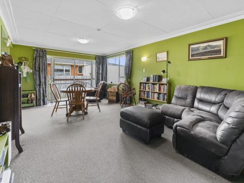 16A Royal Crescent, Saint Kilda