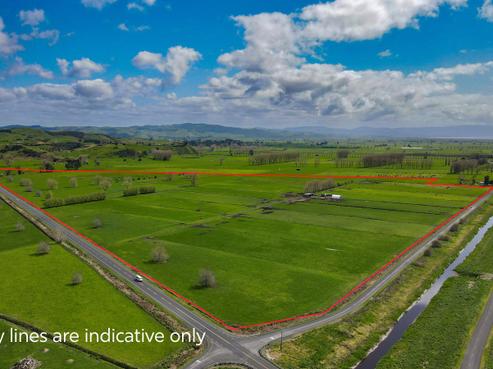 504 Canal West Road, Waitakaruru