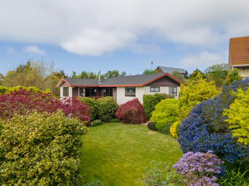 12 Stirling Place, Marchwiel