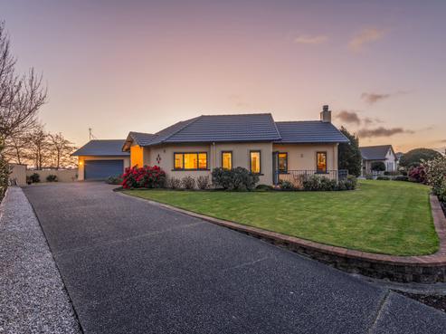 33 Cashmere Drive, Fitzherbert