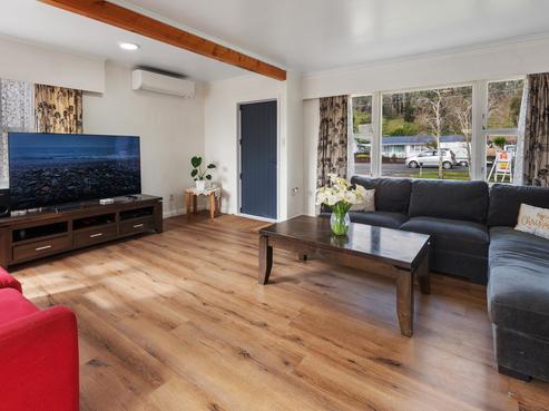 132 George Street, Hikurangi
